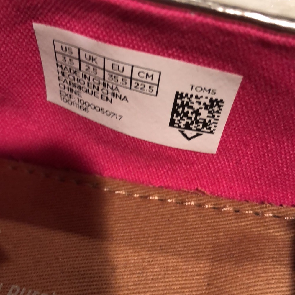TOMS Candy Cane design slip on. NWOT or box. - Picture 7 of 13
